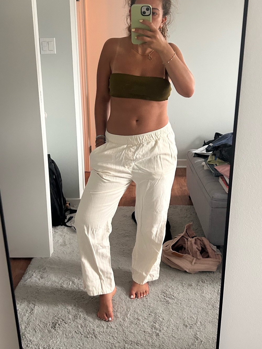White cotton pants with elastic waistband